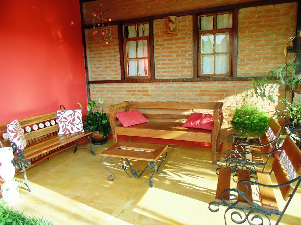 Encantos Do Vale Pousada E Spa Cultural Bueno Brandão Exteriör bild