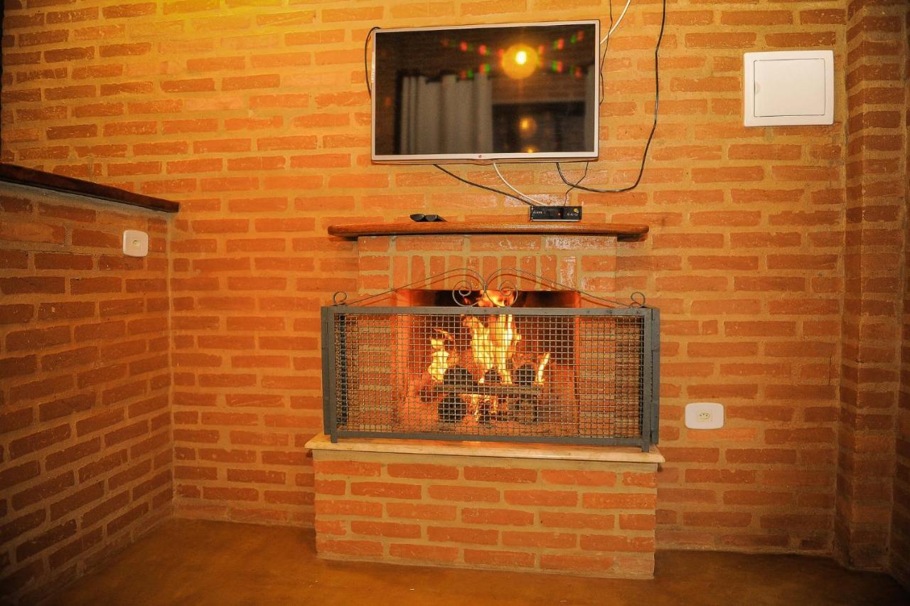 Encantos Do Vale Pousada E Spa Cultural Bueno Brandão Exteriör bild
